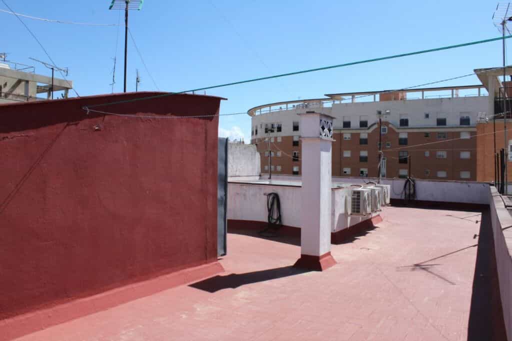 Condominium in Sevilla, Andalucía 11517042