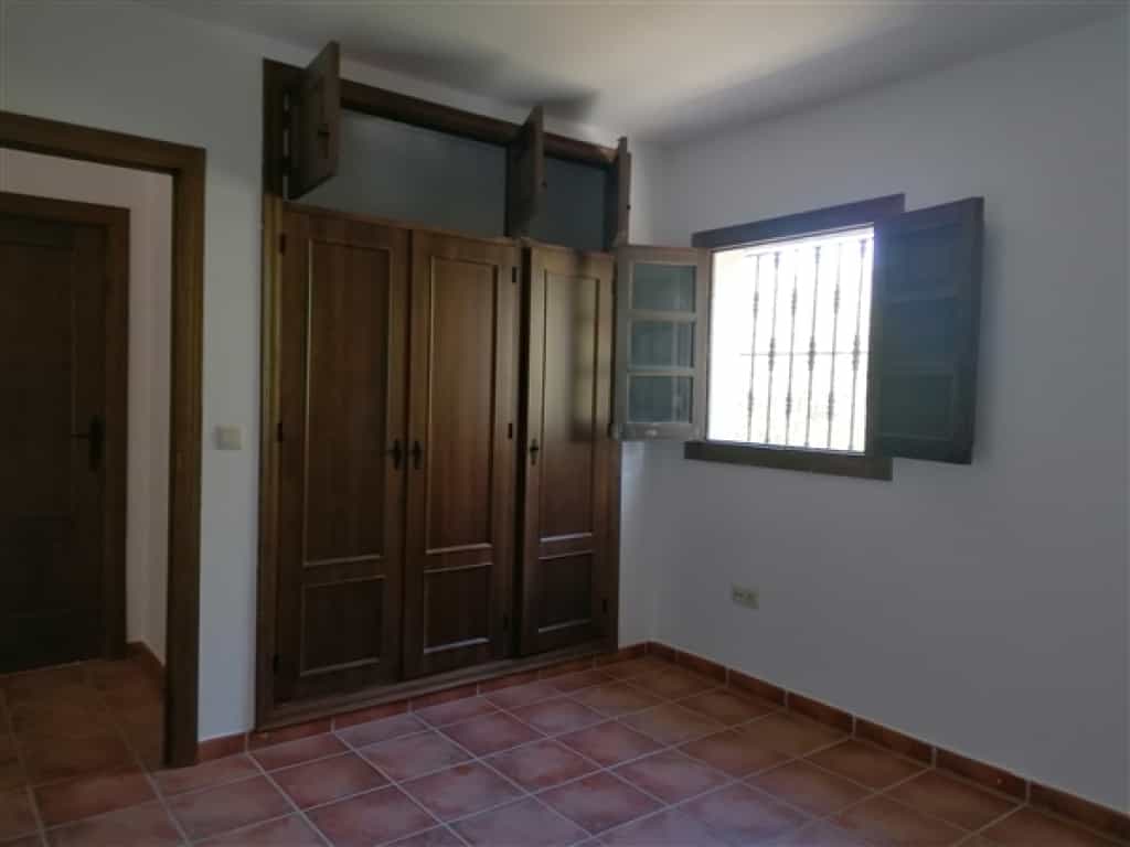 loger dans Algatocín, Andalucía 11517046