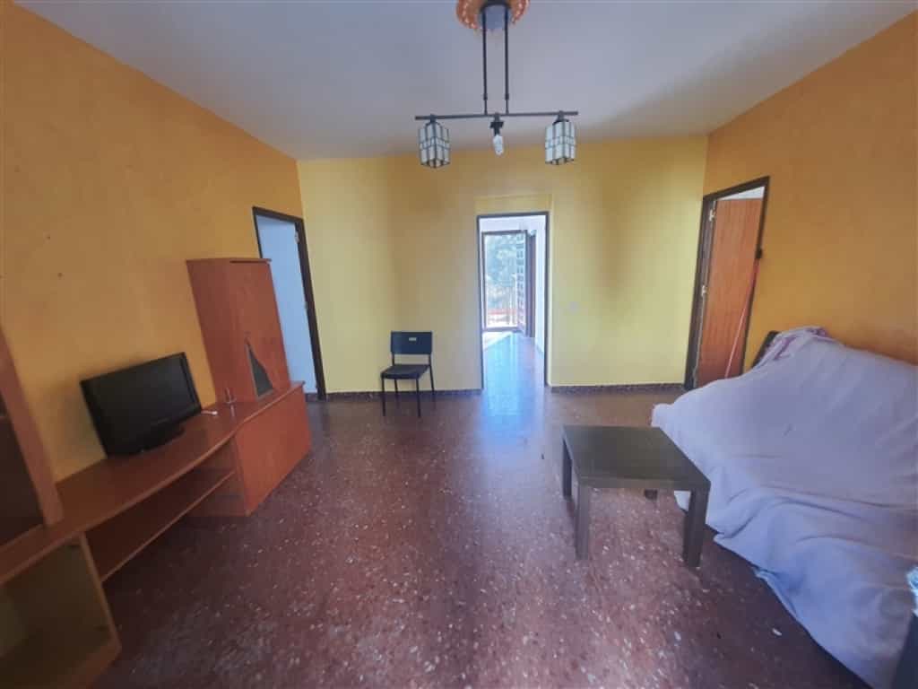 Condominium in Benarrabá, Andalucía 11517059