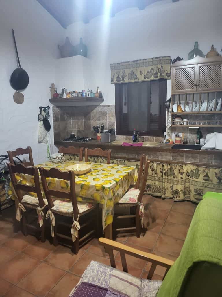 집 에 Jubrique, Andalucía 11517140