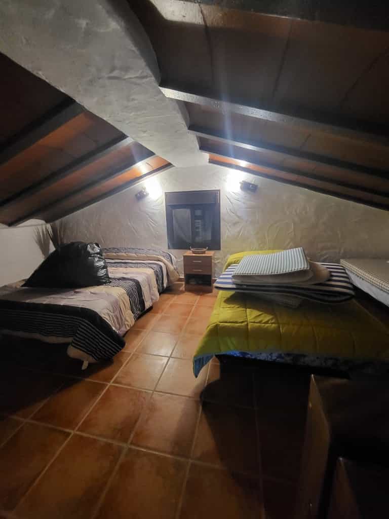 Будинок в Jubrique, Andalucía 11517140