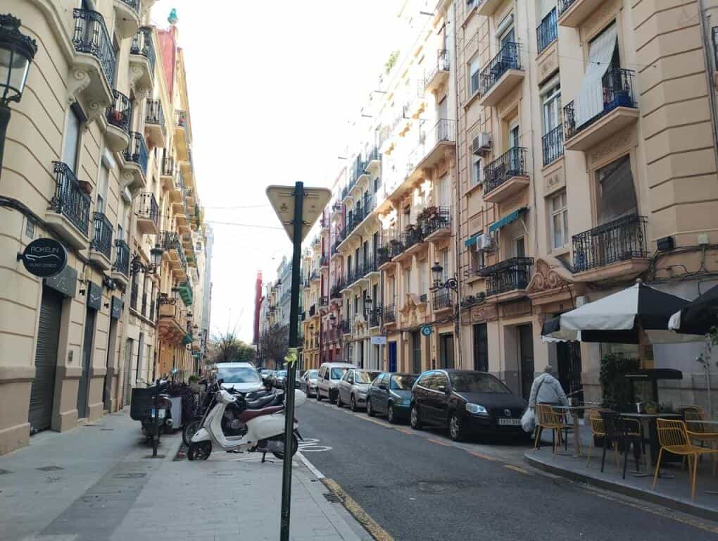 Condominium dans Valence, Valence 11517204