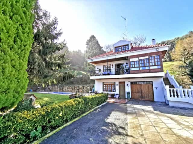 Rumah di Allendelagua, Cantabria 11517212