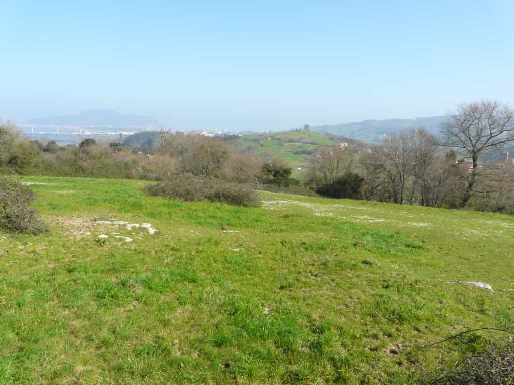 Land in , Cantabria 11517224