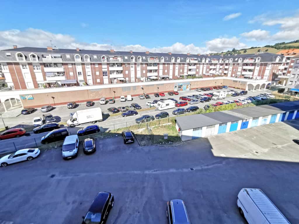 Eigentumswohnung im Colindres, Cantabria 11517225