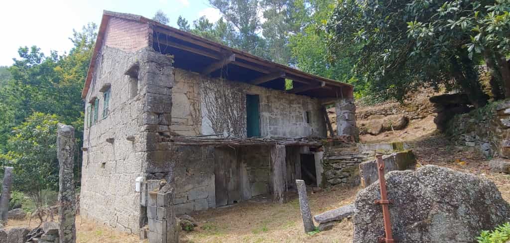 Rumah di Salceda, Galicia 11517242
