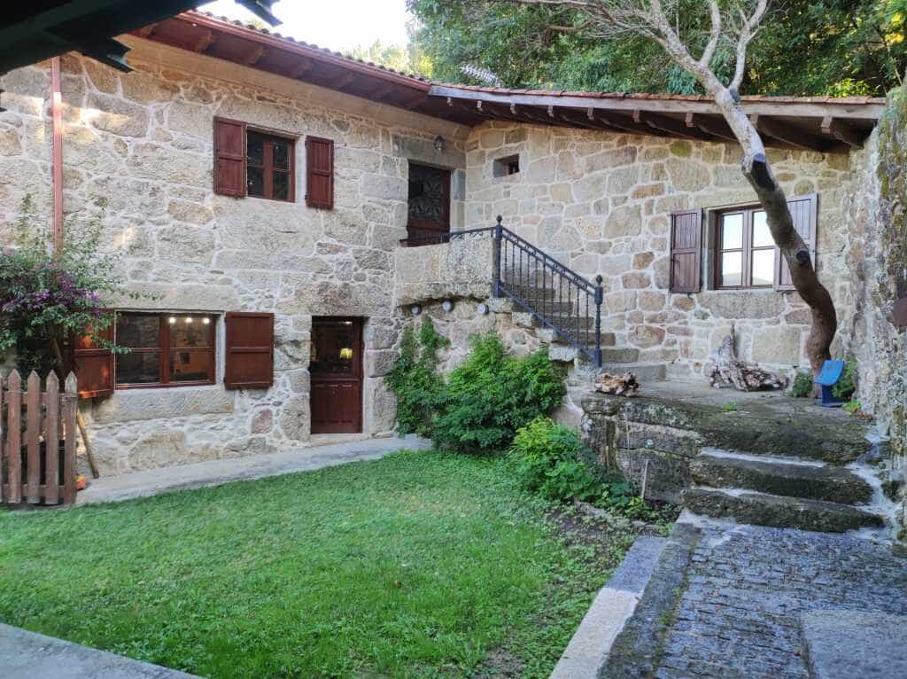 房子 在 Pesegueiro, Galicia 11517267