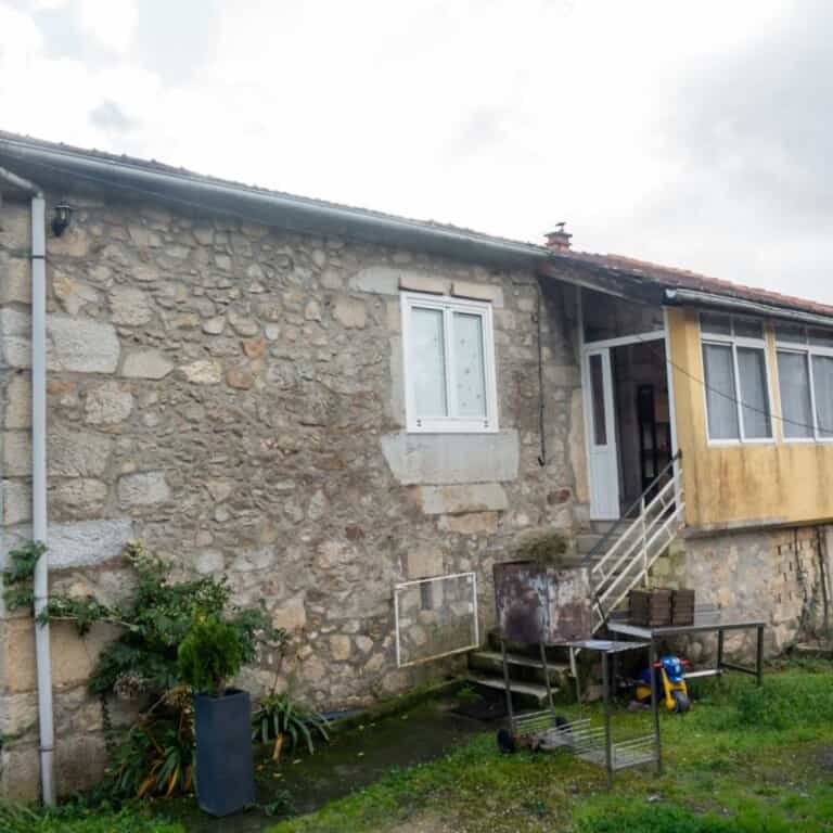 casa en Tomino, Galicia 11517314