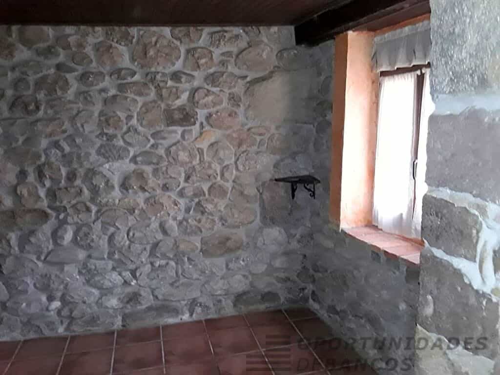 House in Periedo, Cantabria 11517482