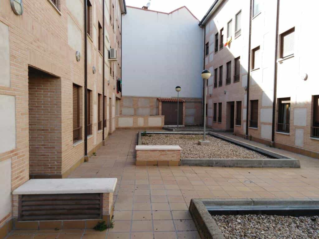 Condominium in Barga's, Castilië-La Mancha 11518837