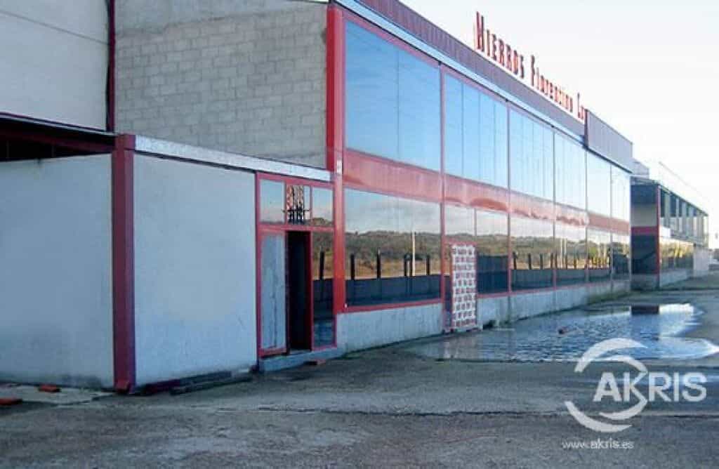 Industrial in Casar de Talavera, Castille-La Mancha 11518874
