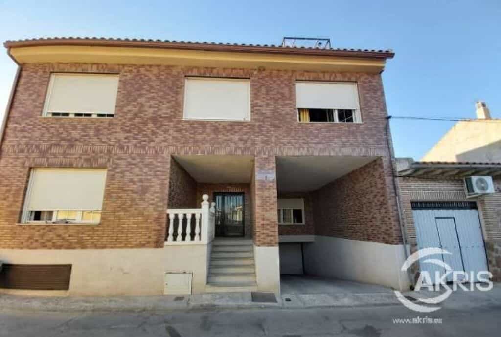 Osakehuoneisto sisään Yeles, Castilla-La Mancha 11518914