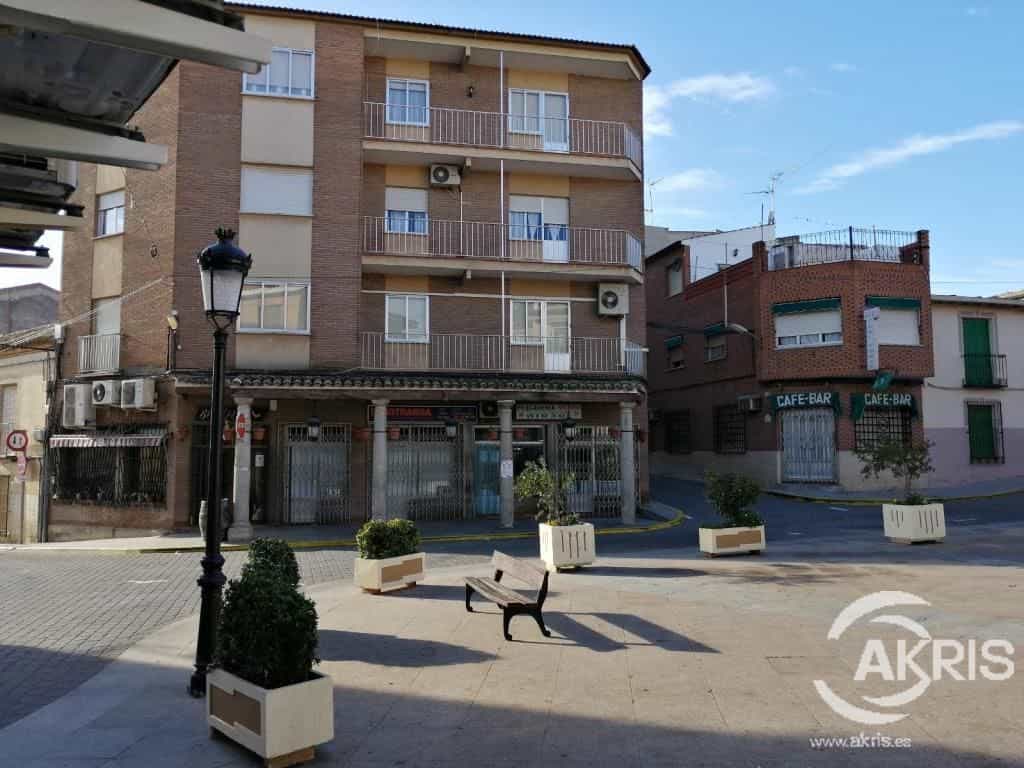 Condominium in Huerta de Valdecarábanos, Castilla-La Mancha 11518941