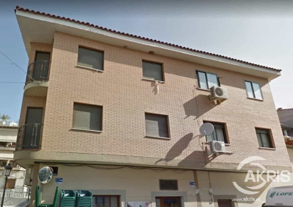 Condominium in Huerta de Valdecarabanos, Castilië-La Mancha 11518941