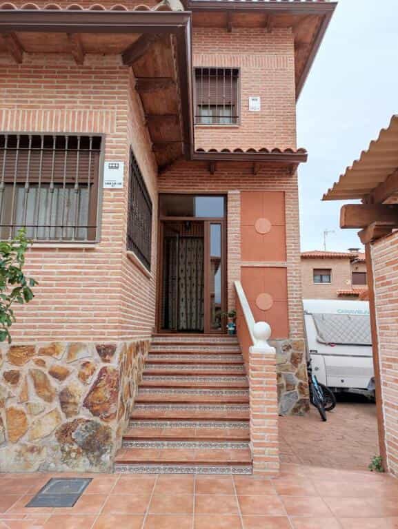 Dom w Olias del Rey, Castille-La Mancha 11518942