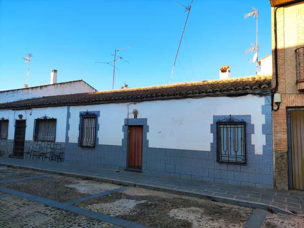 House in Orgaz, Castille-La Mancha 11518944