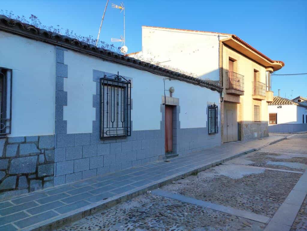 House in Orgaz, Castilla-La Mancha 11518944