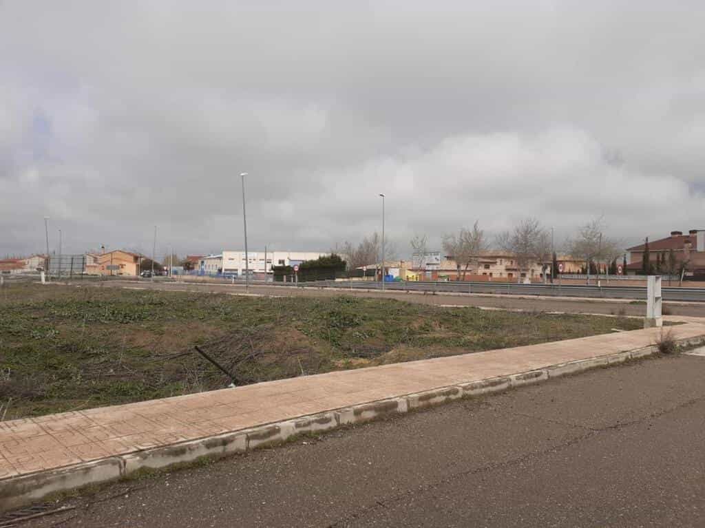 Land in Torrijos, Castille-La Mancha 11519032