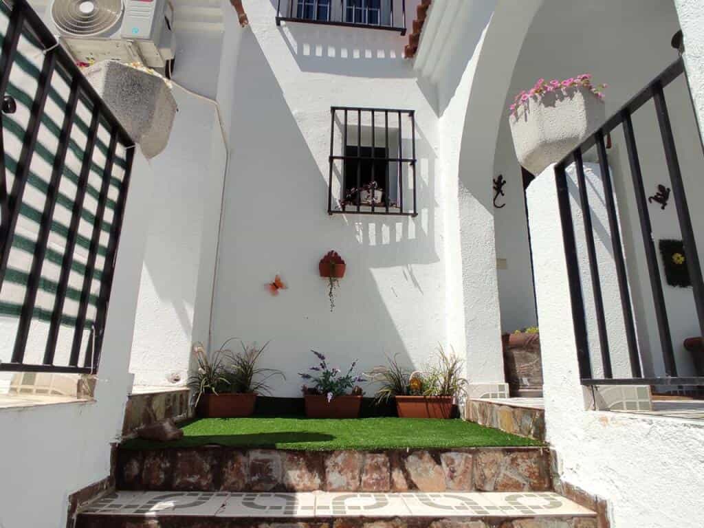Rumah di El Viso de San Juan, Castilla-La Mancha 11519034
