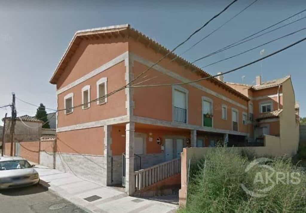 Condominium in Yuncler, Castilië-La Mancha 11519041