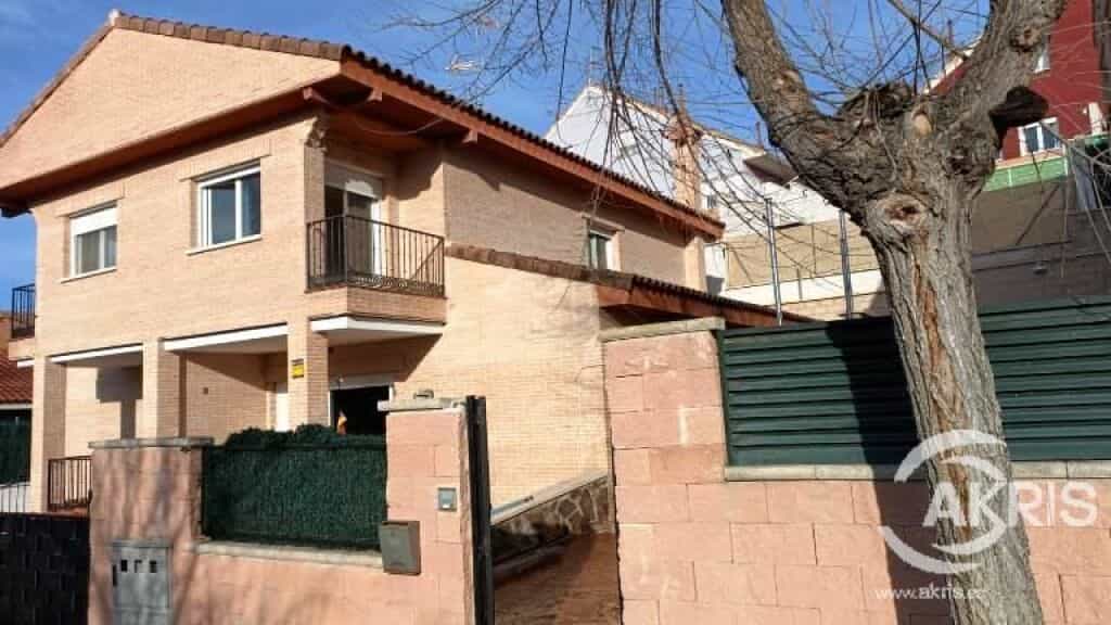 σπίτι σε Ontigola, Castille-La Mancha 11519063