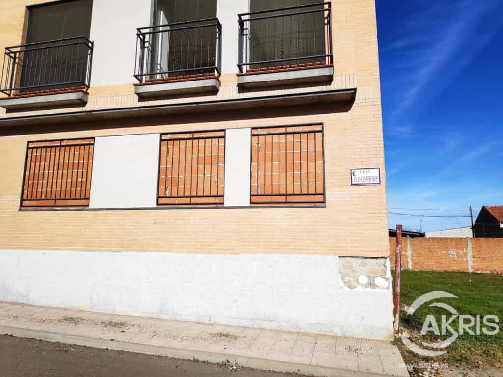 Condominium in Camarena, Castilla-La Mancha 11519144
