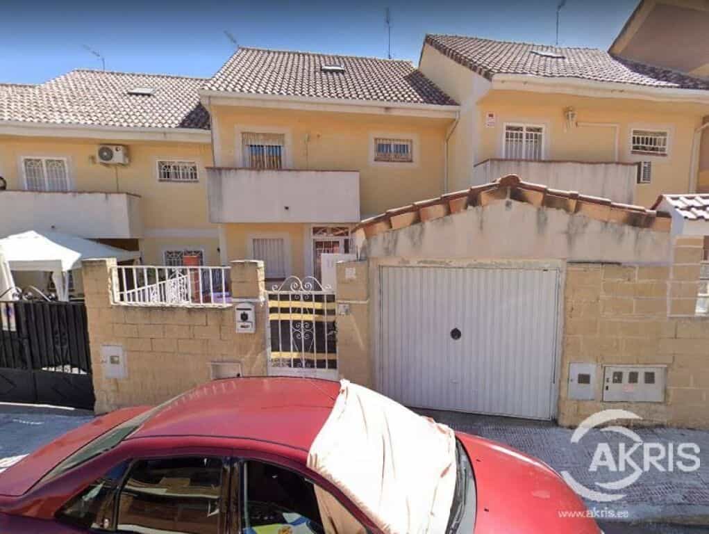 Rumah di Yuncos, Castille-La Mancha 11519148