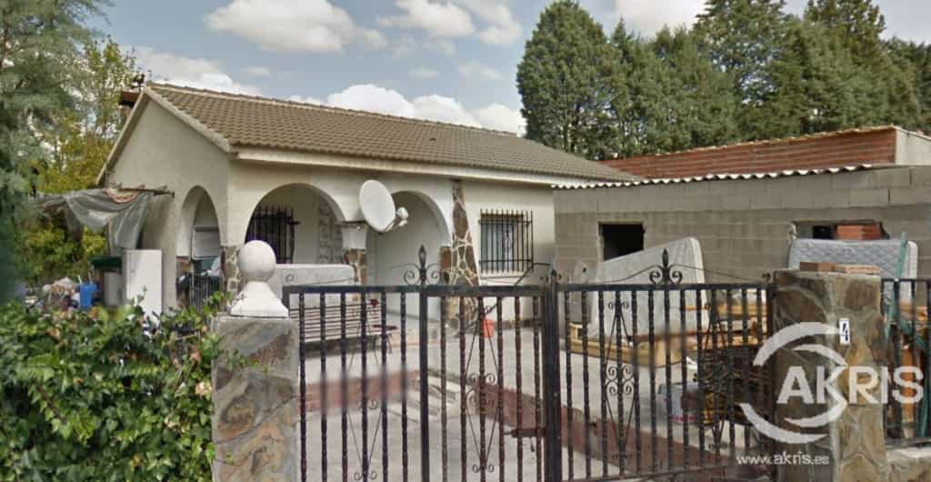 σπίτι σε Palomeque, Καστίλλη-Λα Μάντσα 11519149