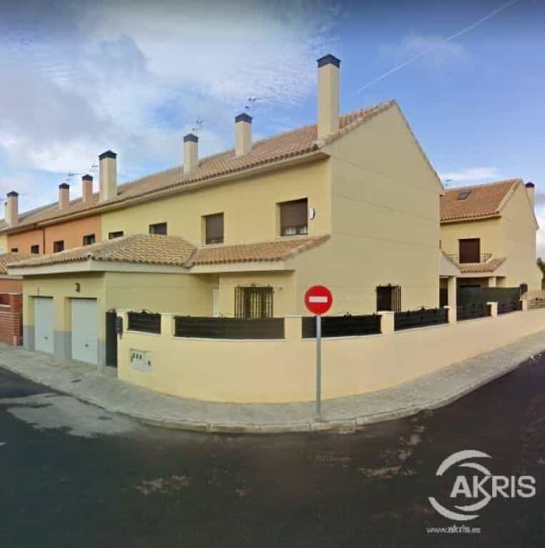 House in Numancia de la Sagra, Castille-La Mancha 11519150