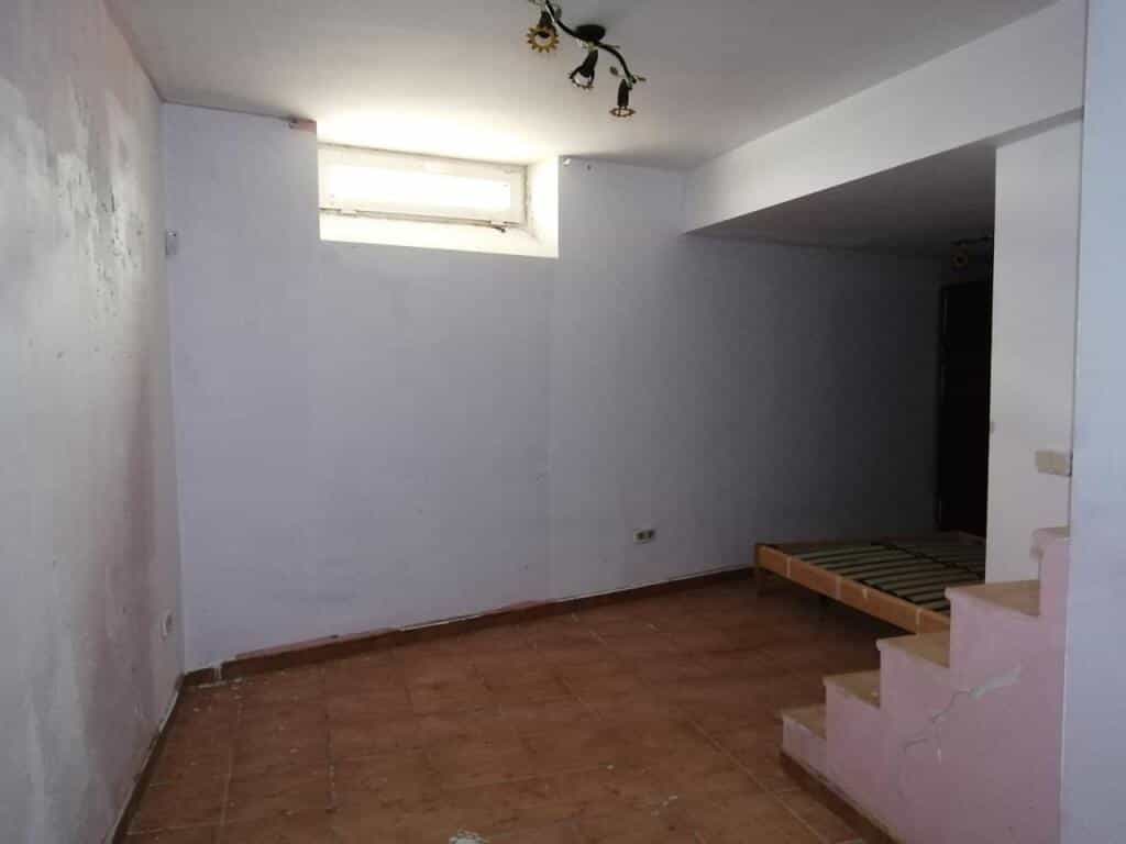 Condominium in Cobeja, Castille-La Mancha 11519208