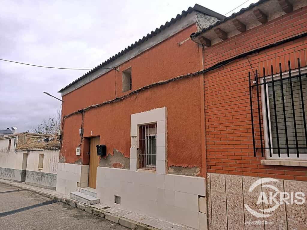 House in Alcabon, Castille-La Mancha 11519232