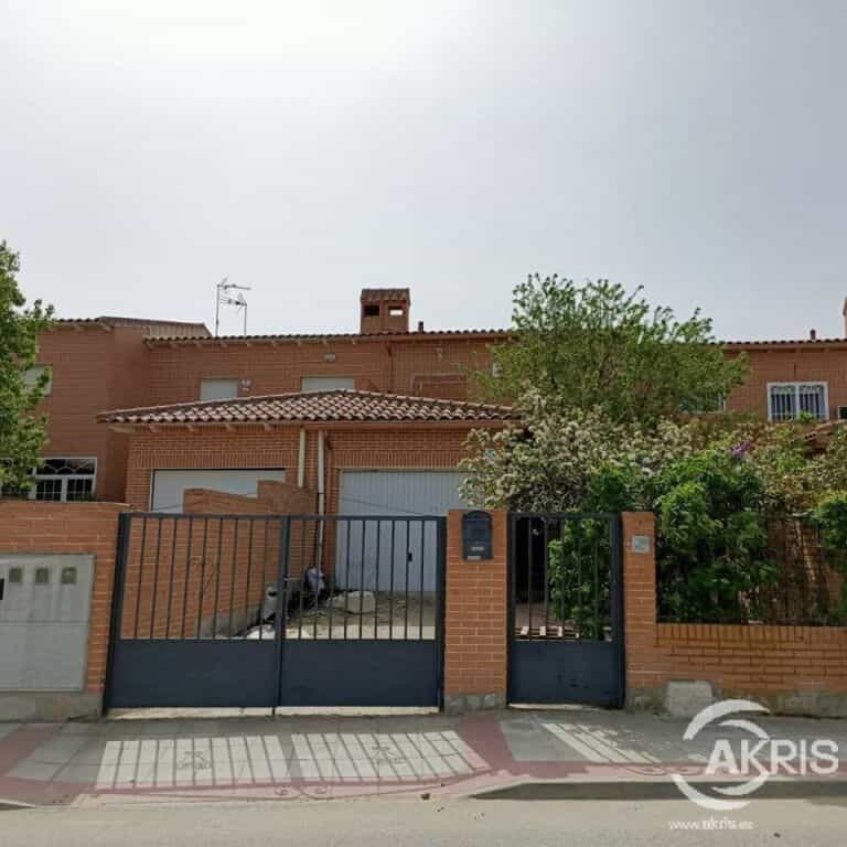 House in Lominchar, Castilla-La Mancha 11519275