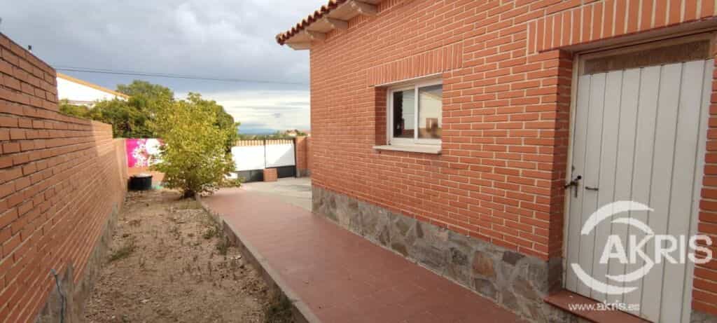 House in Lominchar, Castille-La Mancha 11519288