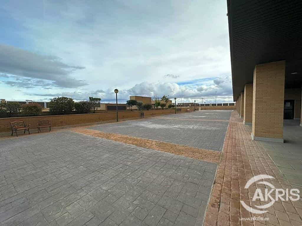 Condominium in Sesena Nuevo, Castille-La Mancha 11519311