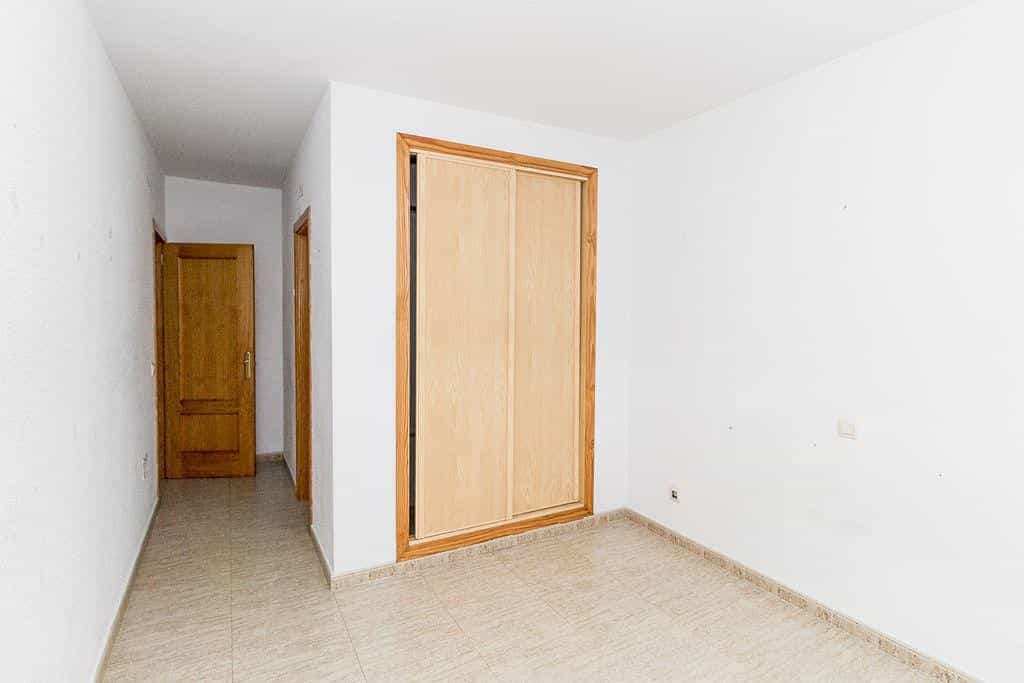 Condominium in Mora, Castilla-La Mancha 11519313