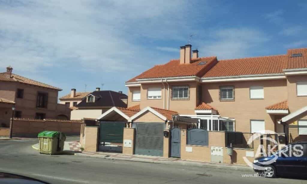 Huis in Ugena, Castille-La Mancha 11519347