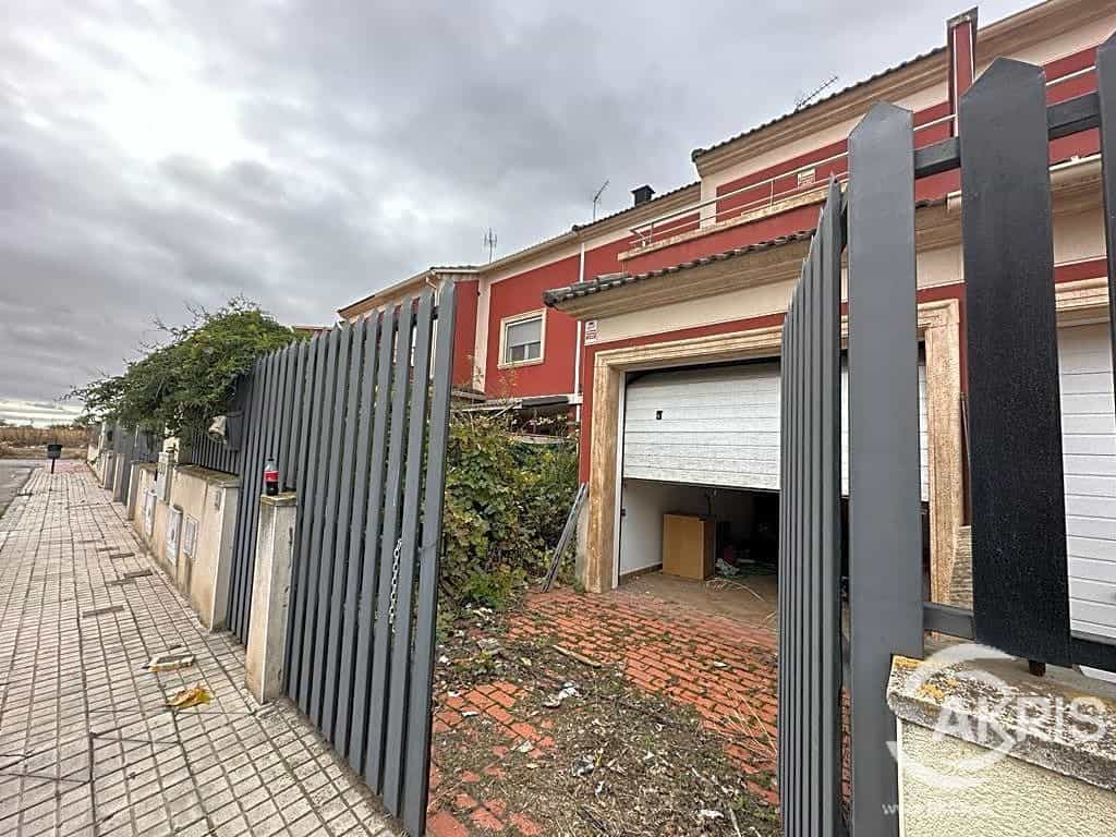 σπίτι σε Ocaña, Castilla-La Mancha 11519370