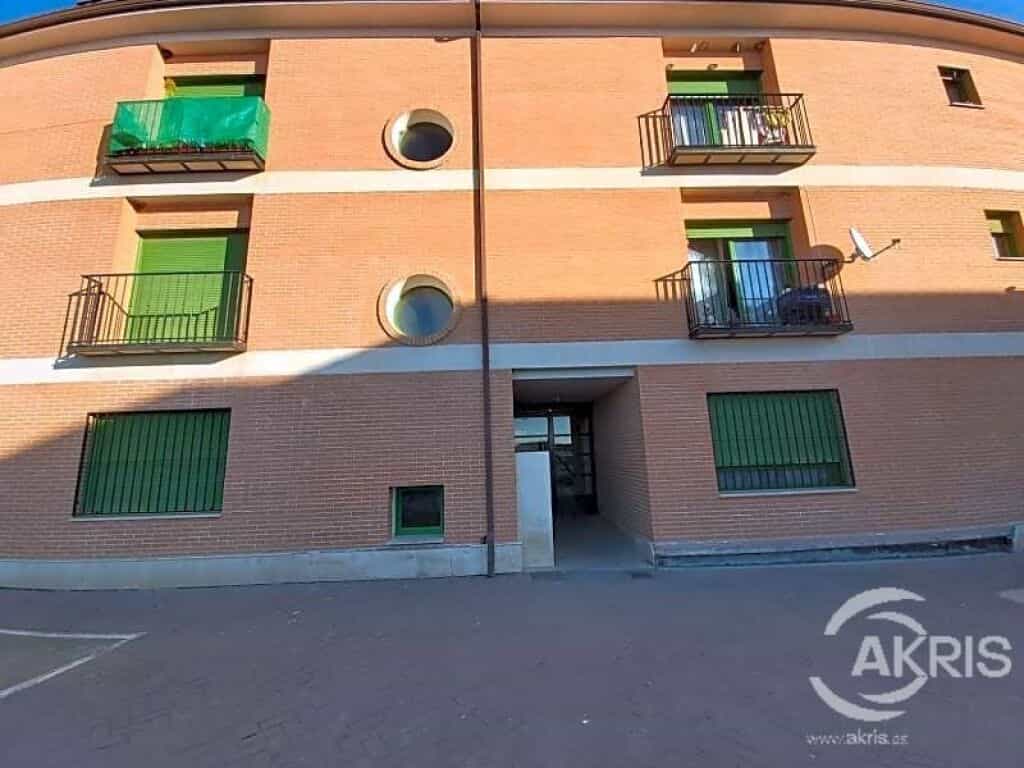 Condominium in Alberche del Caudillo, Castilla-La Mancha 11519385