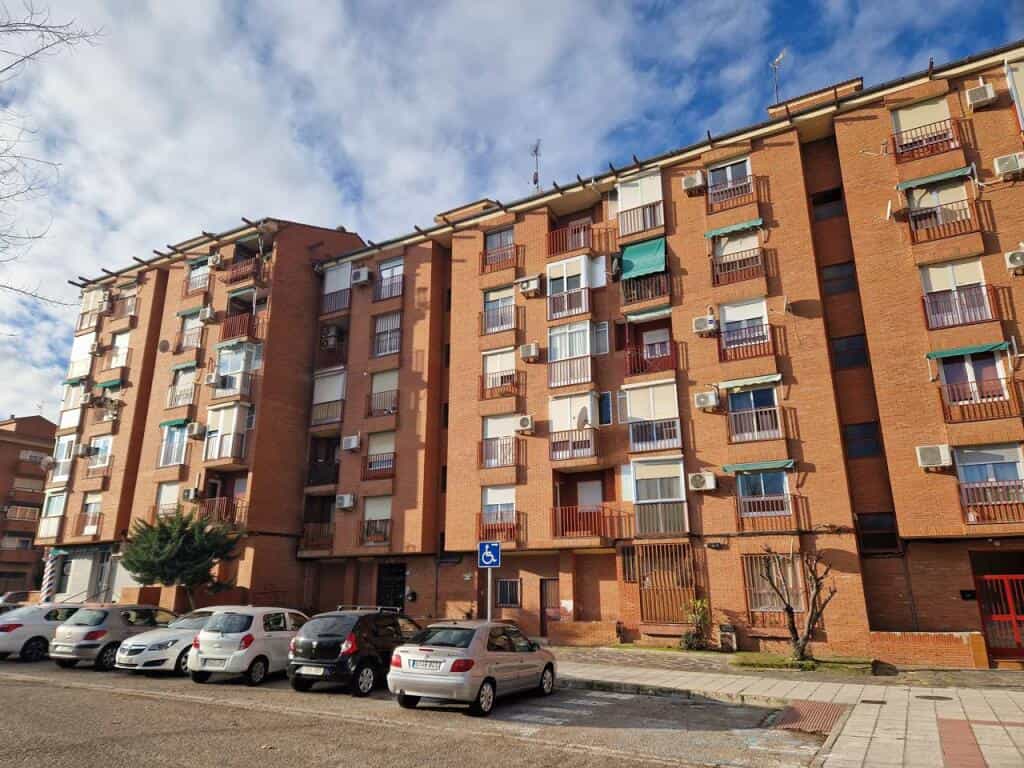 Condominium dans Toledo, Castilla-La Mancha 11519446