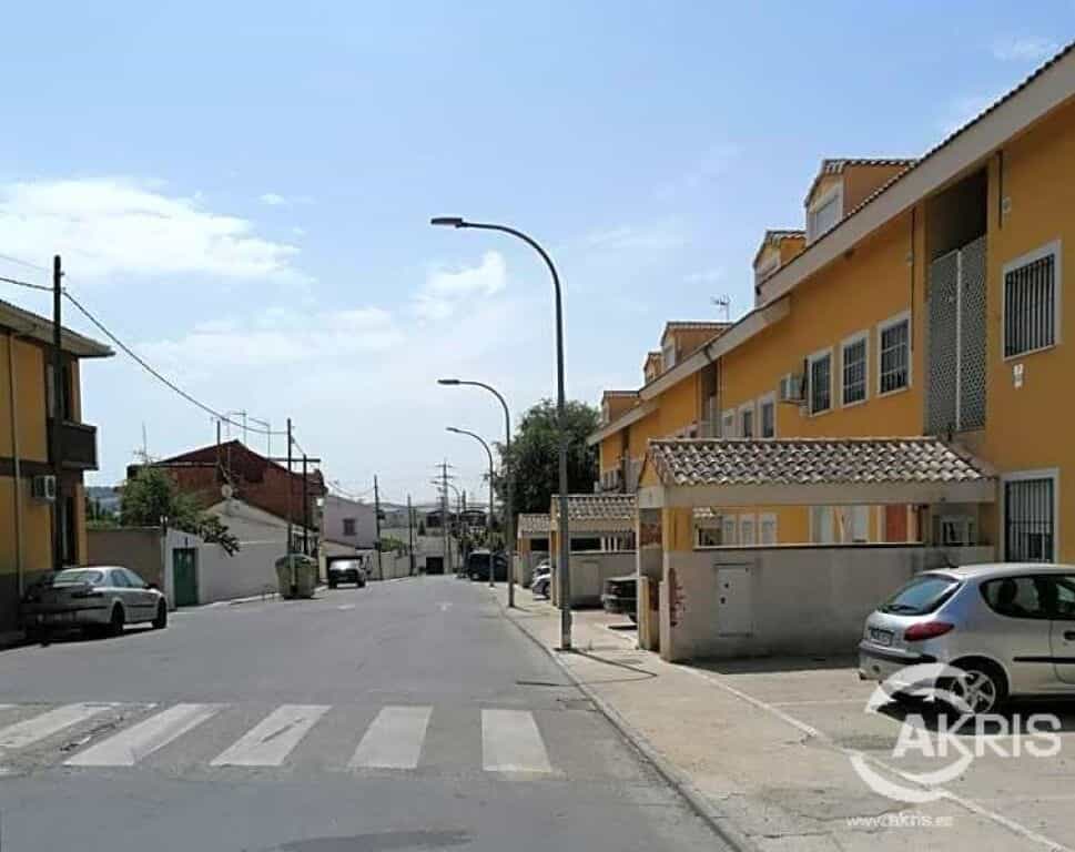 Condominium in Yeles, Castille-La Mancha 11519448