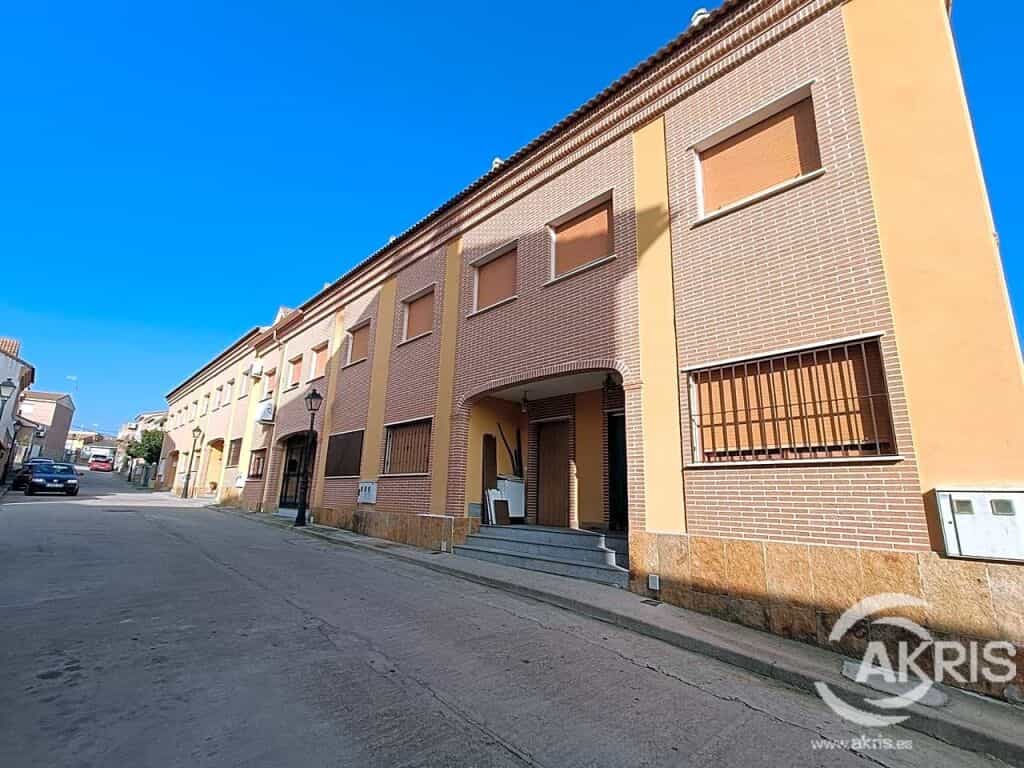 House in Escalona del Alberche, Castilla-La Mancha 11519455