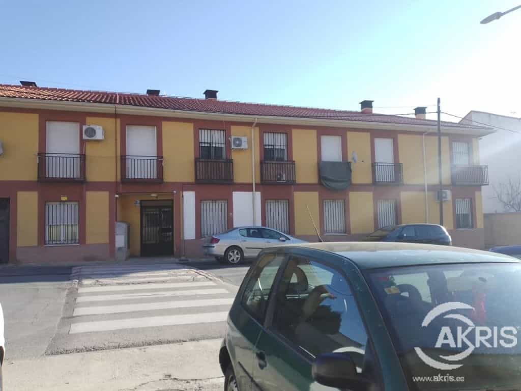 عمارات في ييليس, كاستيل لا مانشا 11519459