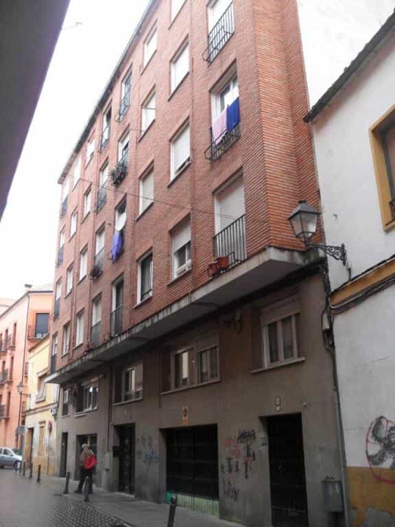 Condominium in Talavera de la Reina, Castille-La Mancha 11519488