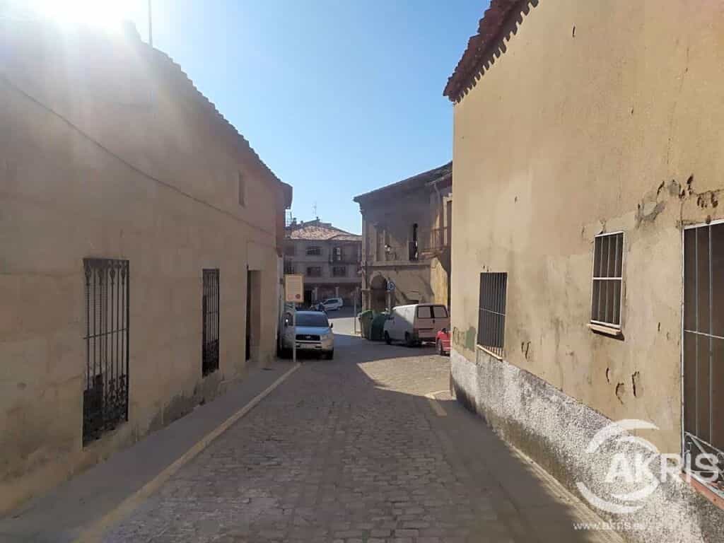 House in Almorox, Castilla-La Mancha 11519519