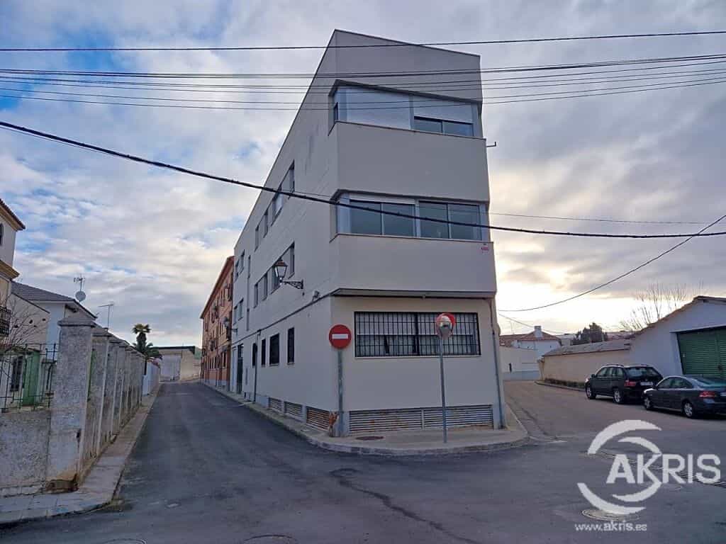 Condominium in Yunclilla's, Castilië-La Mancha 11519581