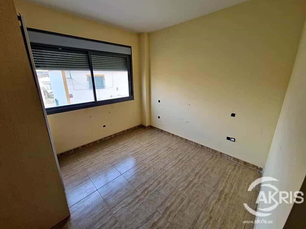 Condominium in Cabañas de la Sagra, Castilla-La Mancha 11519581