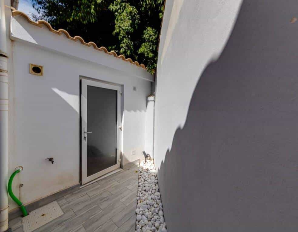House in Torrevieja, Comunidad Valenciana 11520523