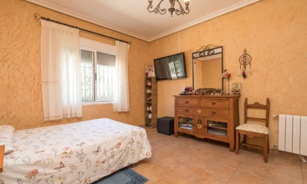 House in Crevillente, Comunidad Valenciana 11520852