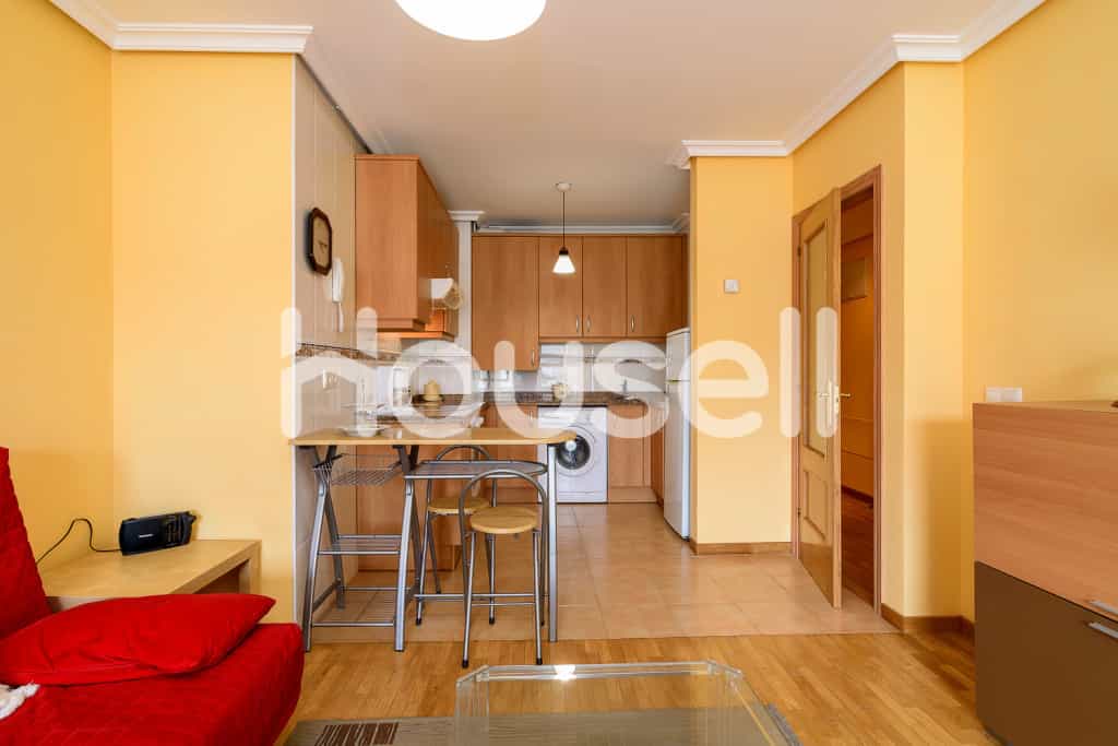 公寓 在 Luanco, Principado de Asturias 11520908