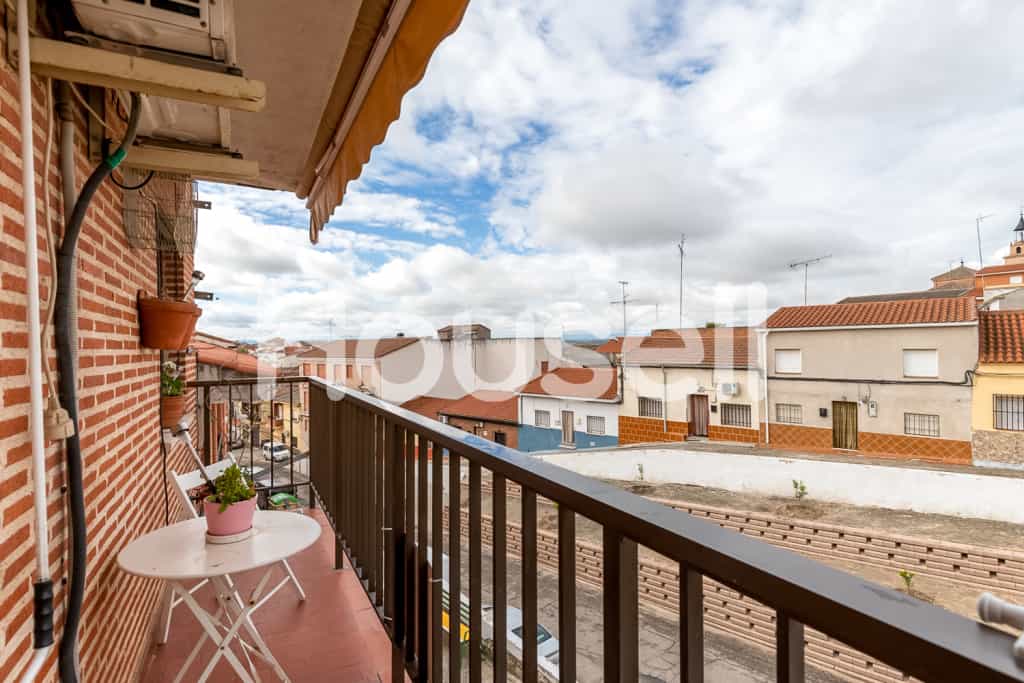 Condominium in Cebolla, Castille-La Mancha 11521018